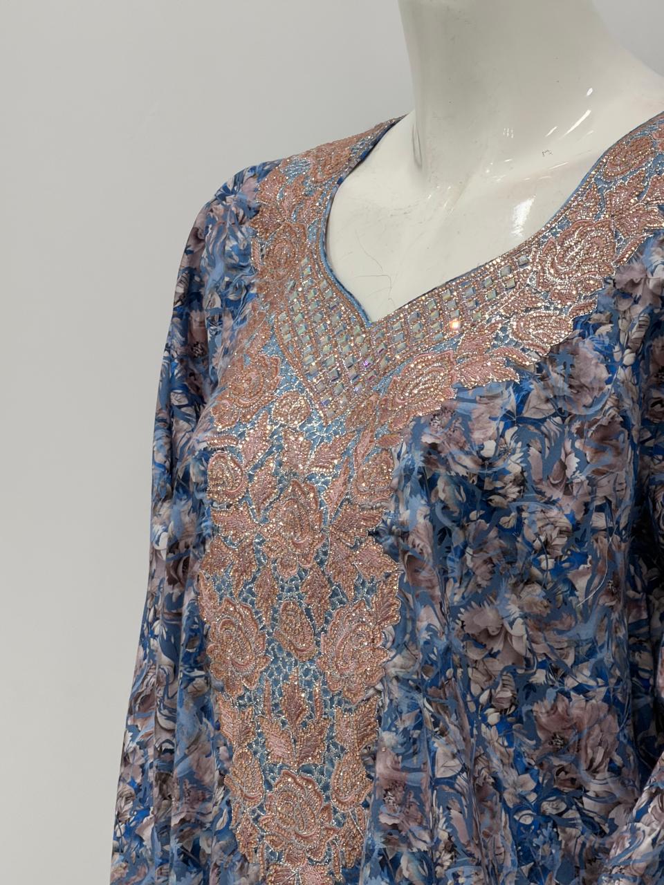 0008-مخاوير فاخرة مطرزة بتصميم وردي أنيق